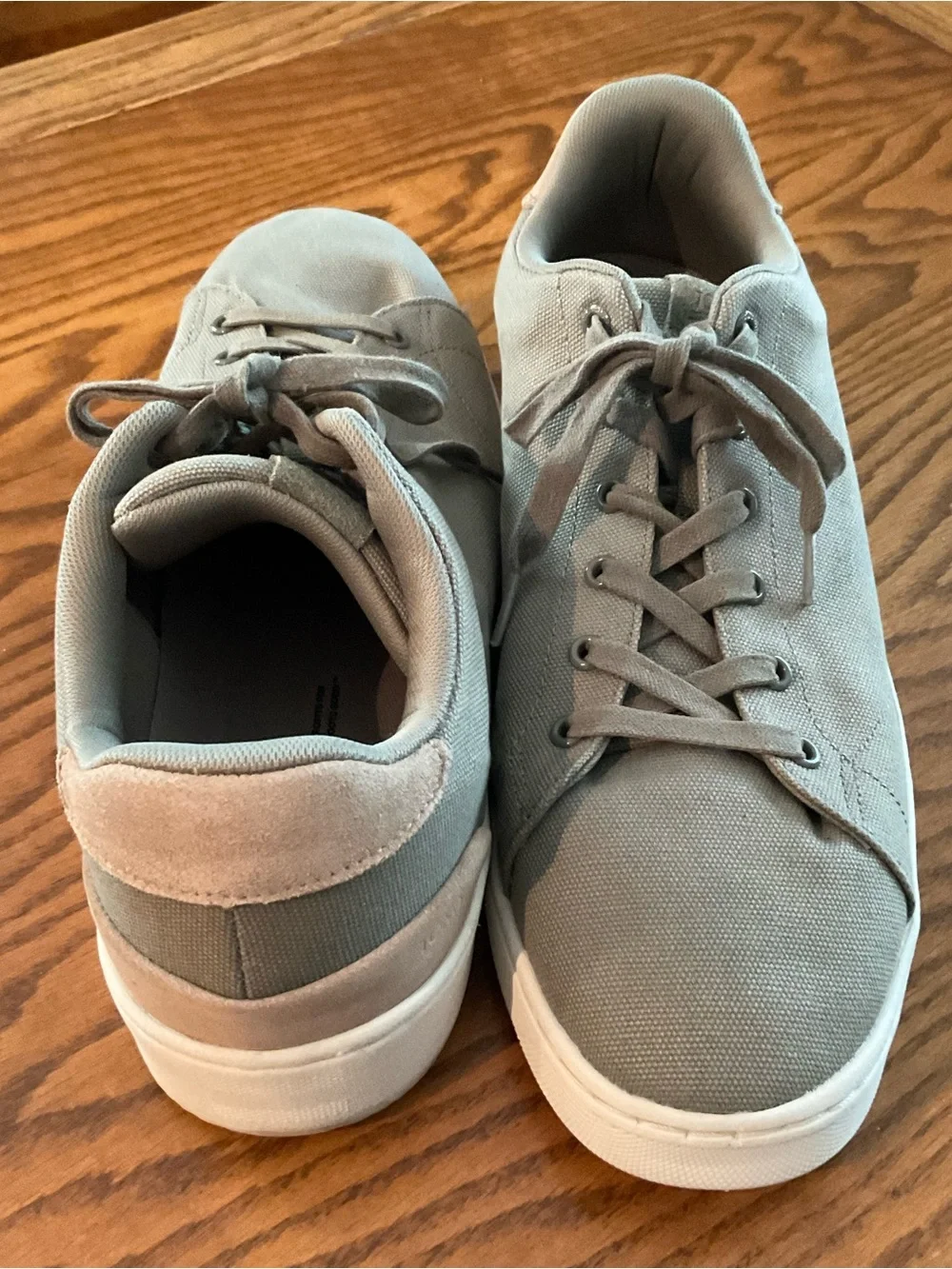 Toms Men’s Sage Green Canvas Top Lace Up Sneakers, Sz 14